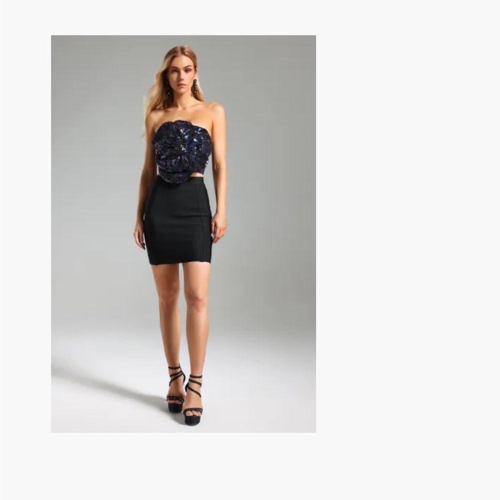 Black Strapless Top with Floral Detail